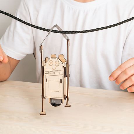 Wood Rope Climbing Robot